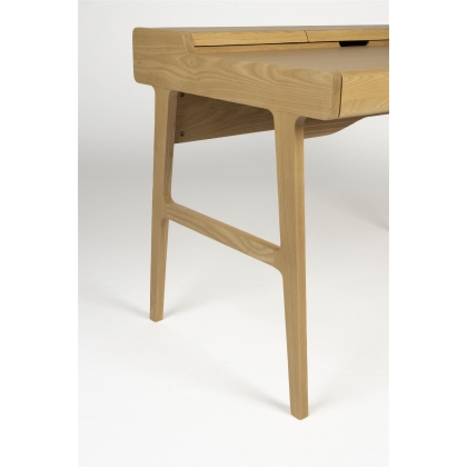Kaat desk in natural finish