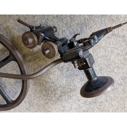Watchmaker’s rounding lathe by SIXIS