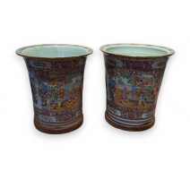 Paire de grand cache-pots famille rose