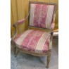 Paire de Fauteuils style Louis XVI dorés