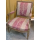 Paire de Fauteuils style Louis XVI dorés