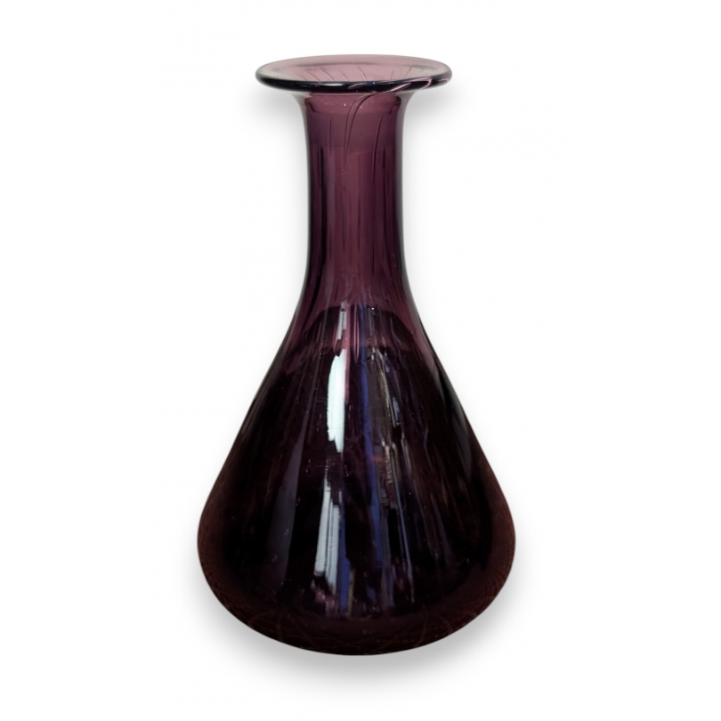 Purple vase by Rainbow Glass Huntington