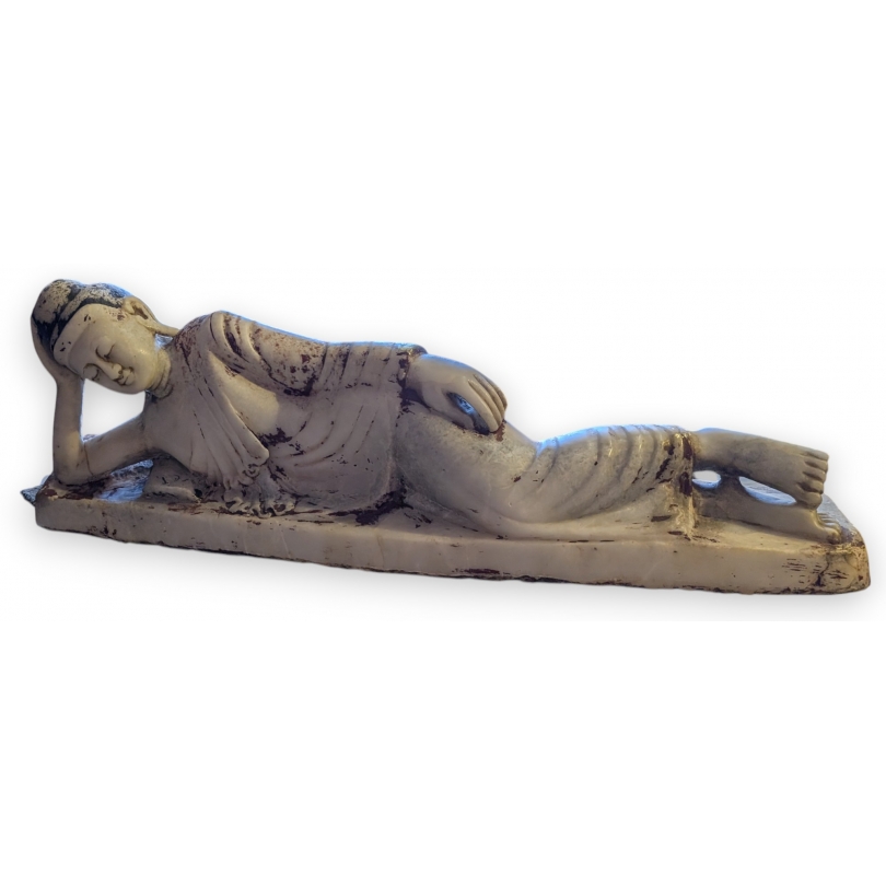 Bouddha couché en albâtre