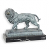 Bronze à patine verte Lion marchant