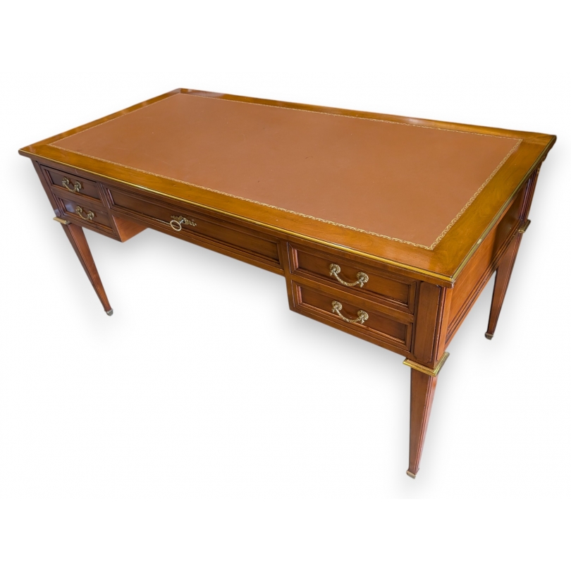 Flat-topped desk in the Directoire style