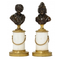 Paire de bustes en bronze "Voltaire" et "Rousseau"