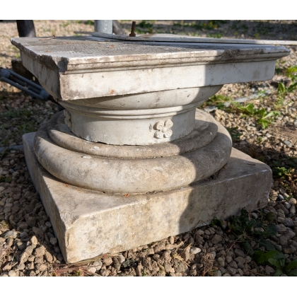 Paire de colonnes en marbre de Carrare