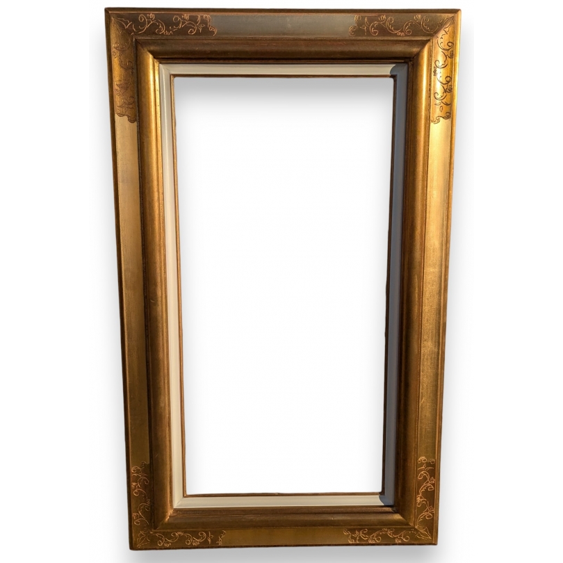 Cadre rectangulaire en bois doré
