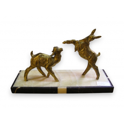 Groupe Art Déco \"2 cabris\" en régule