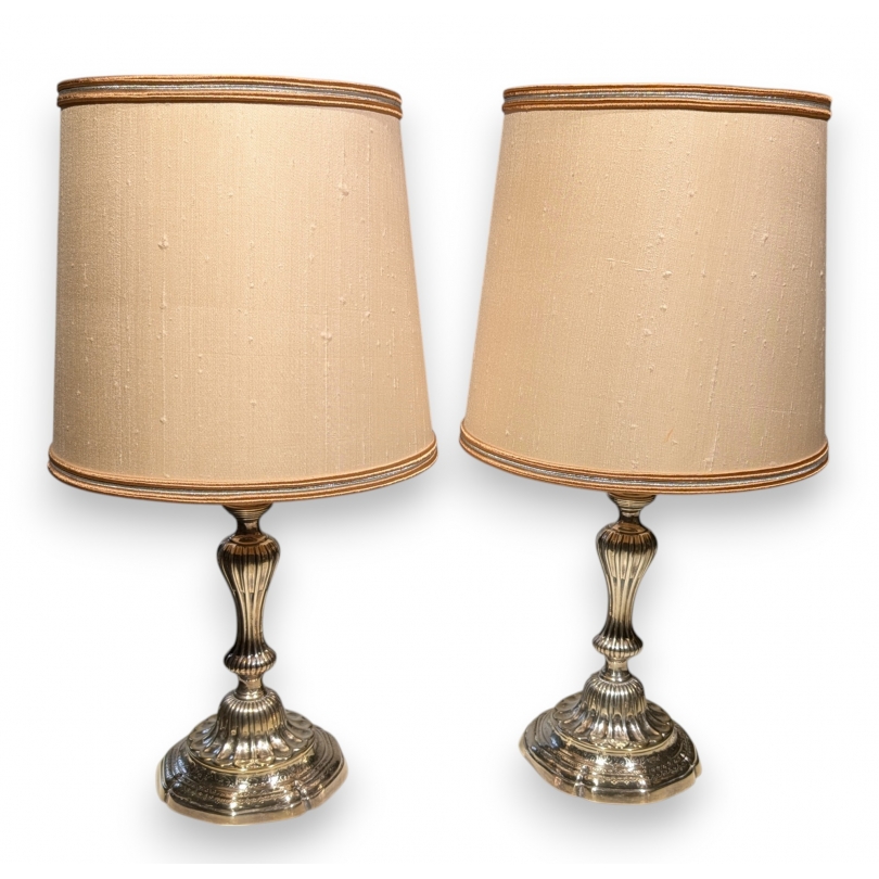 Paire de lampes en bronze argenté