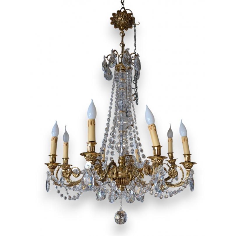 Lustre en bronze doré à cristaux à 7 lumières
