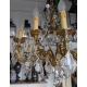 Lustre en bronze doré à cristaux à 12 lumières