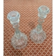 Paire de bougeoirs en verre moulé