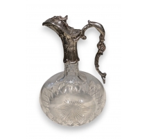 Carafe en cristal taillé avec monture en argent