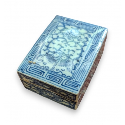 Boite rectangulaire en porcelaine bleu-blanc