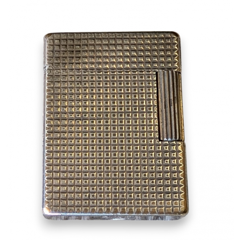 Briquet plaqué argent à décor guilloché DUPONT