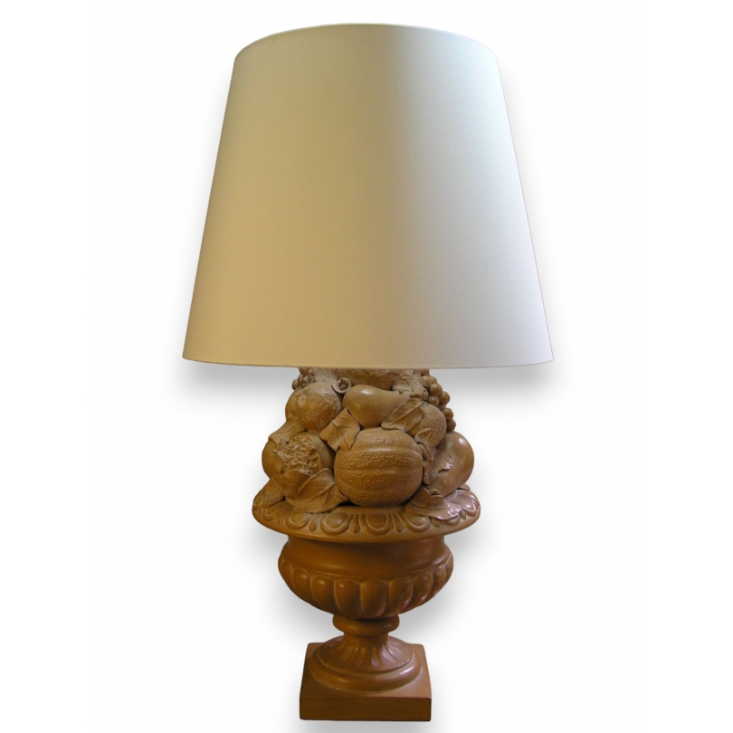 Lampe „Früchte“ aus patiniertem Terrakotta bei Moinat SA – Antiquitäten und Dekoration