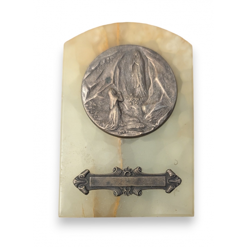 Bas-relief "Vierge" en argent, signé