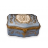 Boite en porcelaine bleue de Limoges
