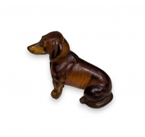 Chien en verre moulé ambre