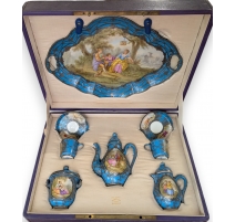 Service à thé Tête à Tête en porcelaine de Sévres