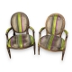 Paire de fauteuils Louis XVI à médaillon