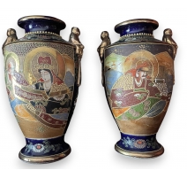 Paire de vases Satsuma "Personnages"
