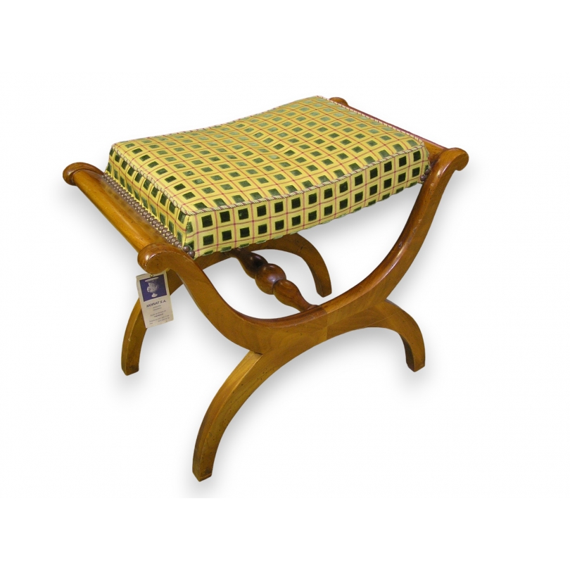 Tabouret style Directoire en noyer