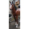 Cheval brun en résine