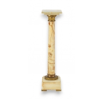 Colonne en onyx et bronze doré