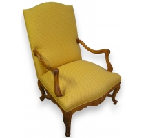 Fauteuil style Régence en hêtre