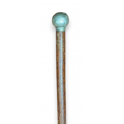 Walking stick with a silver-coloured metal ball-shaped knob