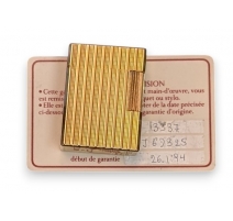 Briquet plaqué or à décor ligné DUPONT