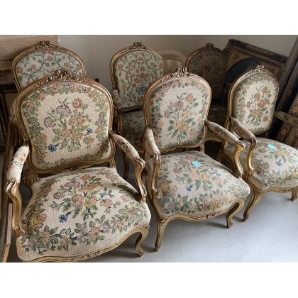 Suite de 6 fauteuils Louis XV dorés