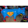Petite vache en résine SUPERMAN