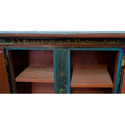 Armoire peinte miniature
