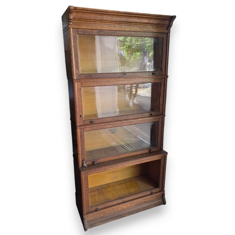 IDEAL display cabinet by F. Soennecken