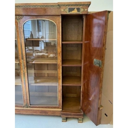 Ensemble bureau et bibliothèque par LINKE