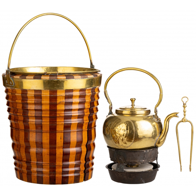 Seau à tourbe "Teestoof" et théière
