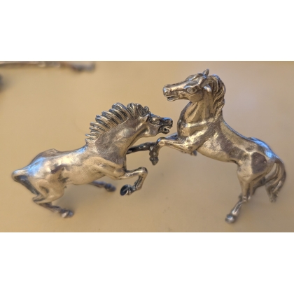Combat de chevaux miniature en argent 833