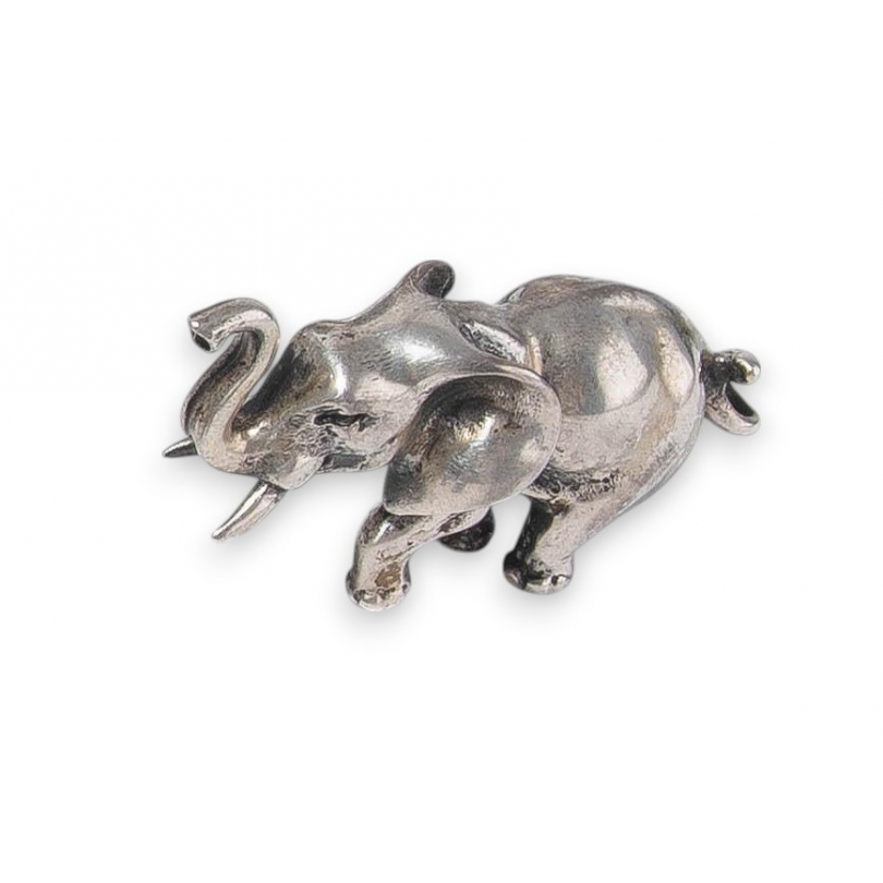Eléphant miniature en argent