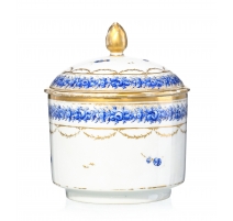 Sucrier en porcelaine de Nyon, période Dortu
