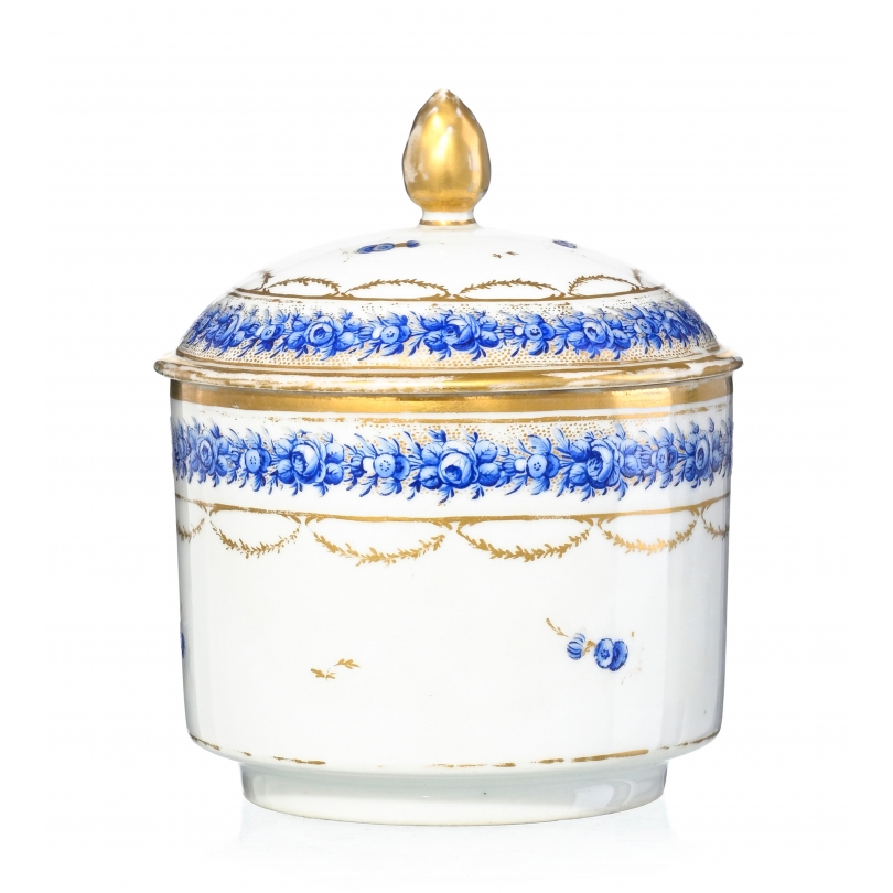 Sucrier en porcelaine de Nyon, période Dortu