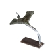 Bronze Héron en vol par Claude DE MUZAC