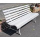 Banc de jardin avec pieds en fer et lattes blanche