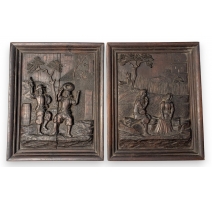 Paire de panneaux en bois sculpté