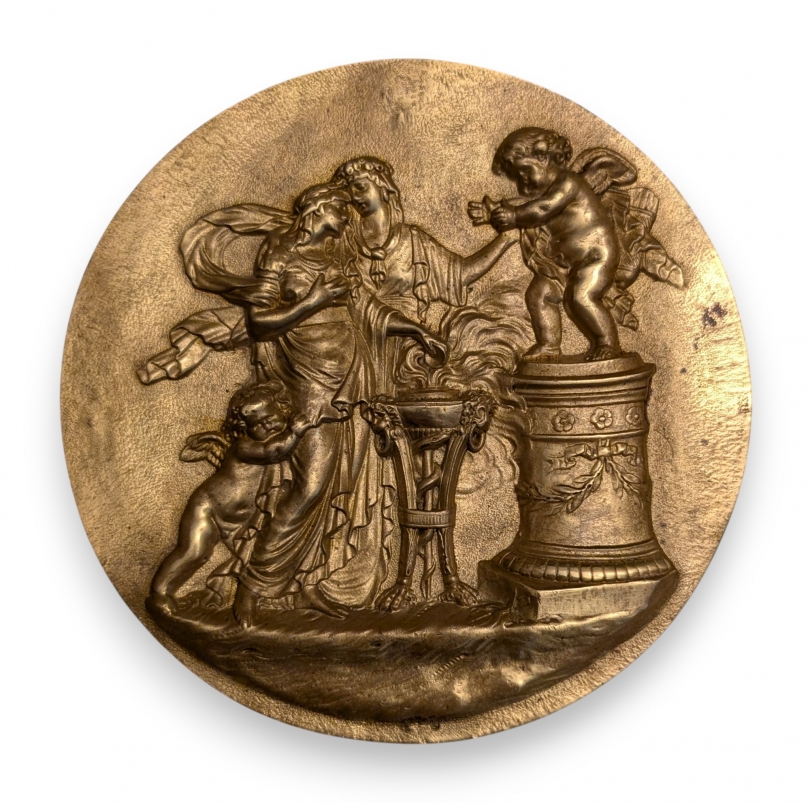 Médaillon "sacrifice à l'Amour et Vestale"
