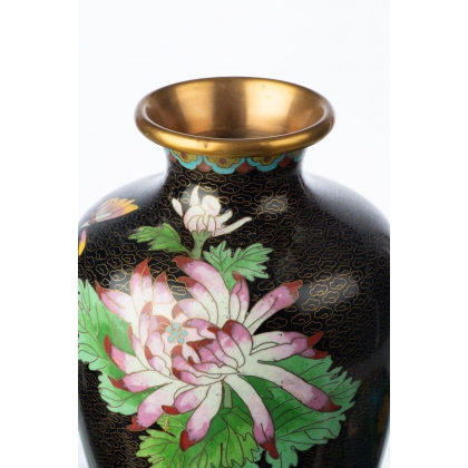 Vase en émail cloisonné Fleurs, fond noir