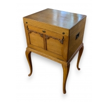Ménagère en argent dans son meuble Art-Nouveau