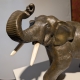 Eléphant en bronze défenses en ivoire